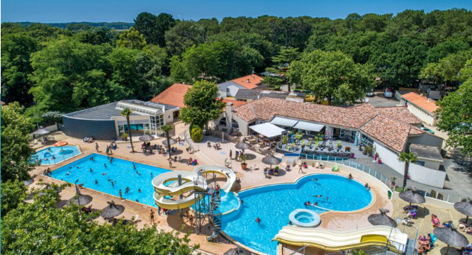 camping nature en vendée avec parc aquatique