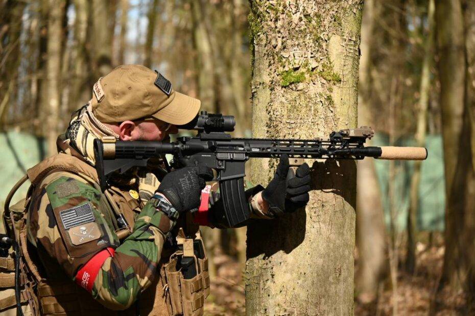 airlift paintball strat